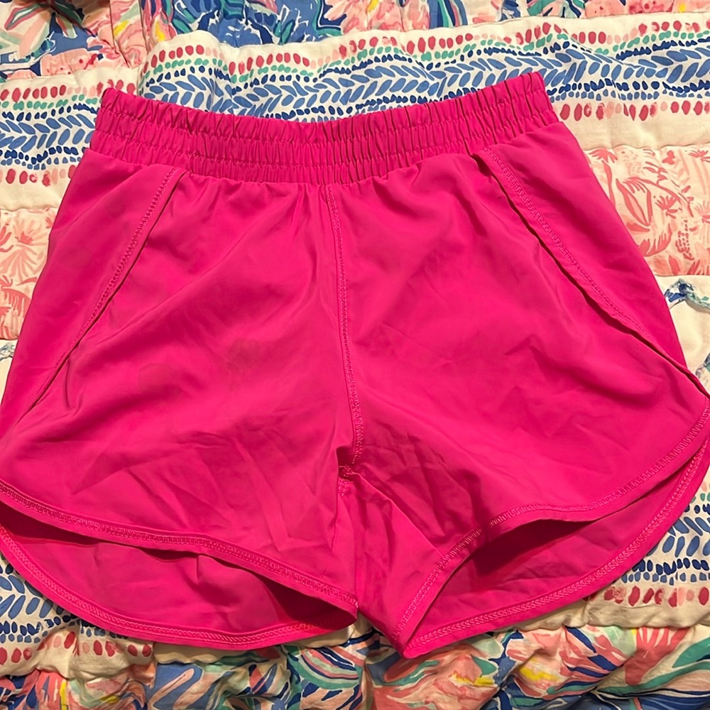 Nice running playing around shorts